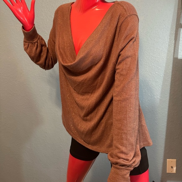 Free People - Picture 3 of 12